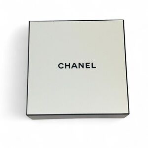 CHANEL Classic White Box